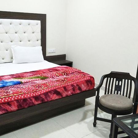 R.S Hotel & Restaurant Amritsar Exterior foto